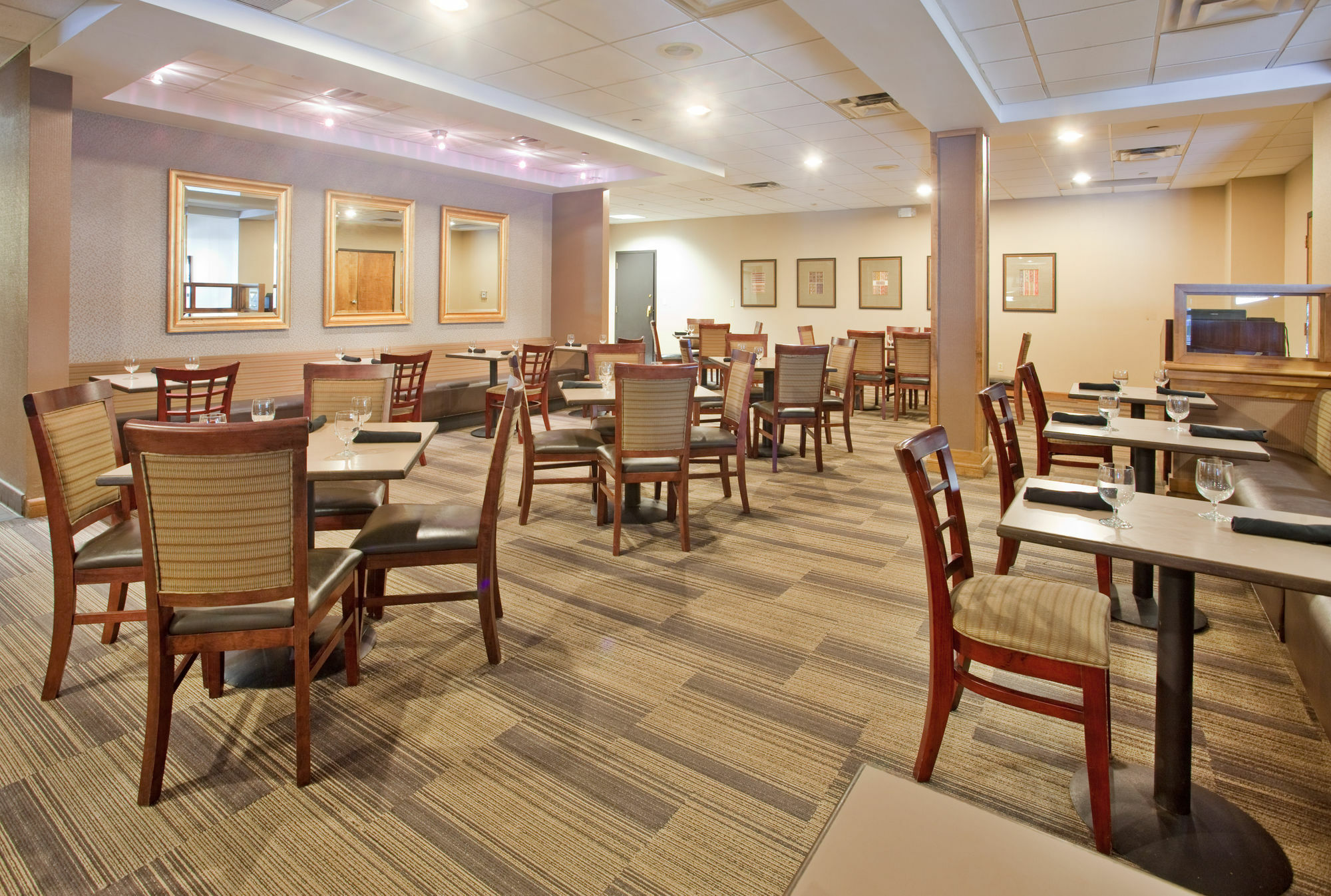 Holiday Inn Country Club Plaza 堪萨斯城 外观 照片